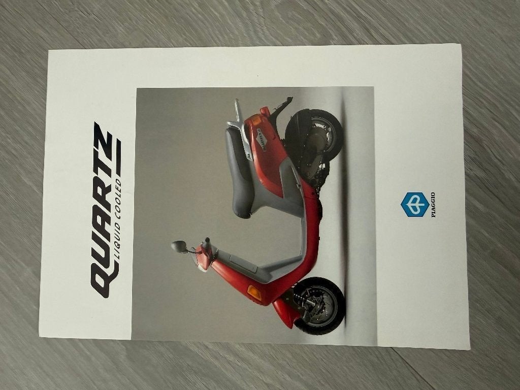Piaggio Quartz folder, Ophalen of Verzenden