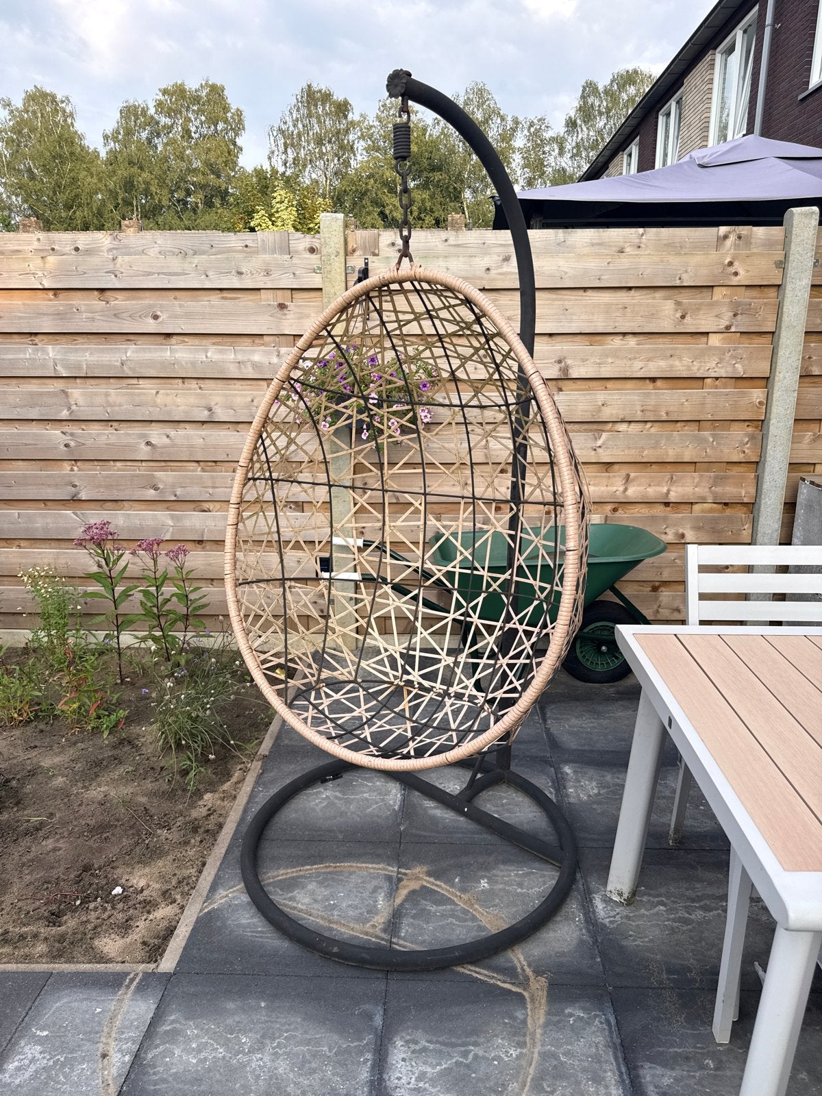 Comfortabele hangstoel met standaard, Tuin en Terras, Ophalen, Gebruikt, Met standaard, Eenpersoons