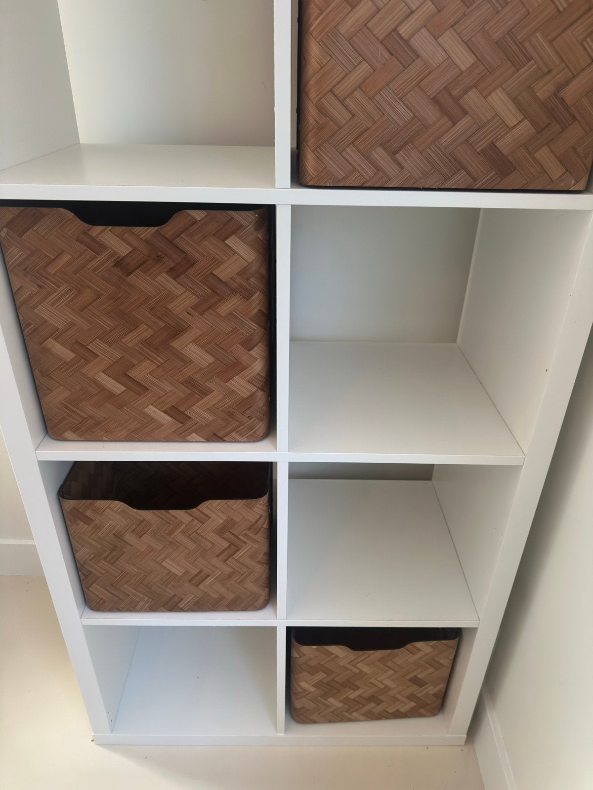 IKEA Kallax open kast incl IKEA Bullig opberg dozen, Met plank(en), 100 tot 150 cm, Zo goed als nieuw, Kallax
