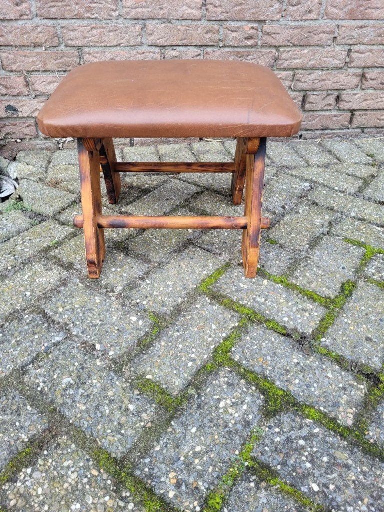 Vintage voeten bankje hout 42X32X30, Gebruikt, Ophalen of Verzenden, Bruin, Vintage