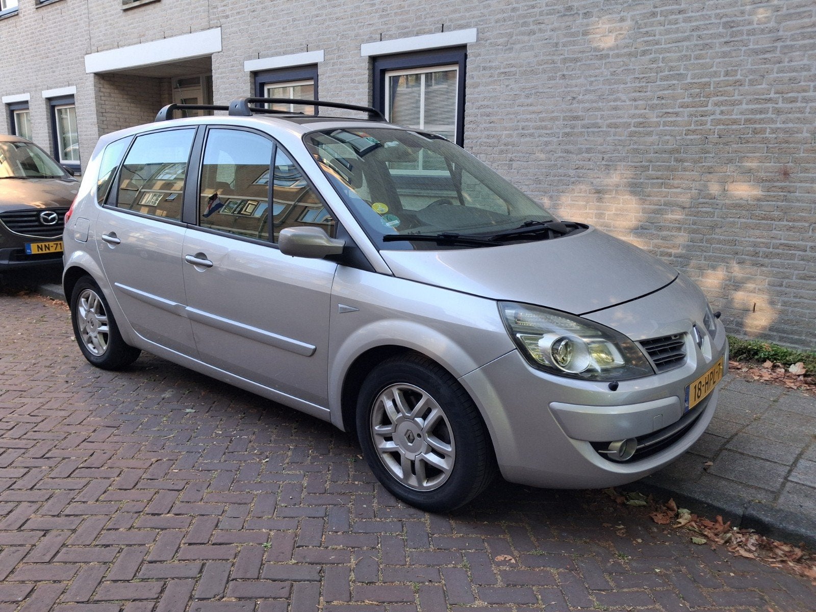 Renault Scénic 2.0 16V 99KW AUT 2009 Grijs, Auto's, 1998 cc, 1250 kg, 4 cilinders, Origineel Nederlands
