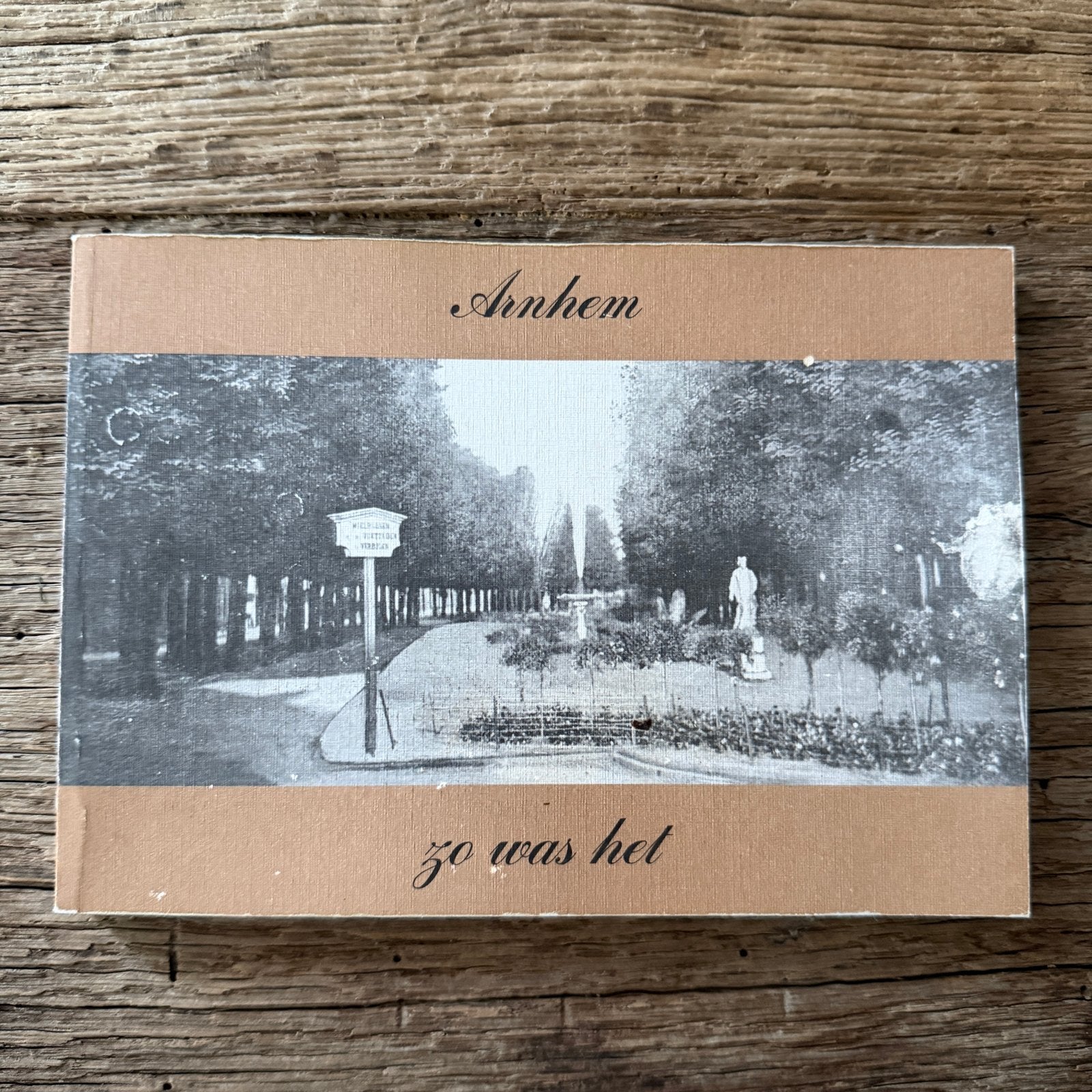 Arnhem Zo Was Het - Historisch Fotoboek, Boeken, Geschiedenis | Stad en Regio, Ophalen of Verzenden, 20e eeuw of later, Zo goed als nieuw