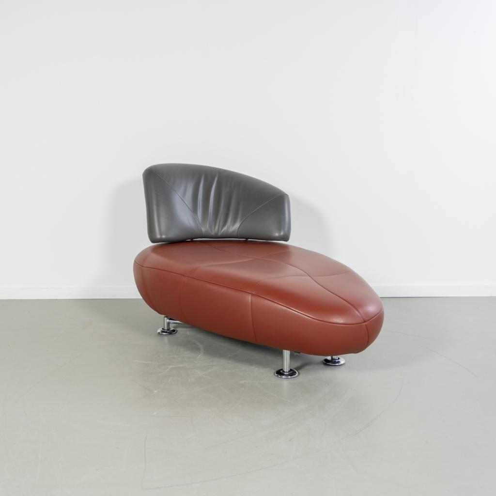 1x Leolux Kikko Chaise Longue Links Rood/Antraciet - Chroom