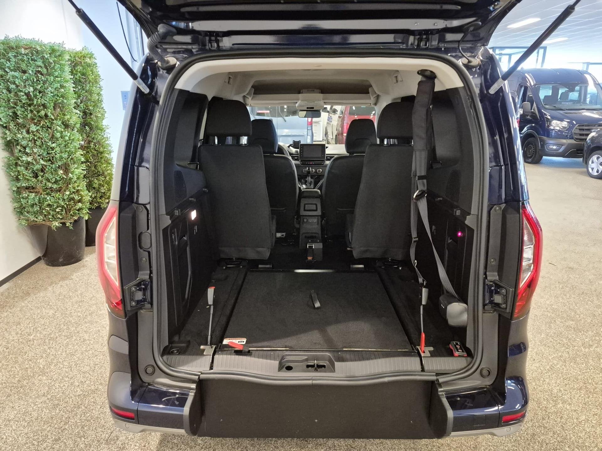 Renault Kangoo Rolstoelauto Automaat 4+1, Auto's, Automaat, 12 maanden, Zwart, 1333 cc