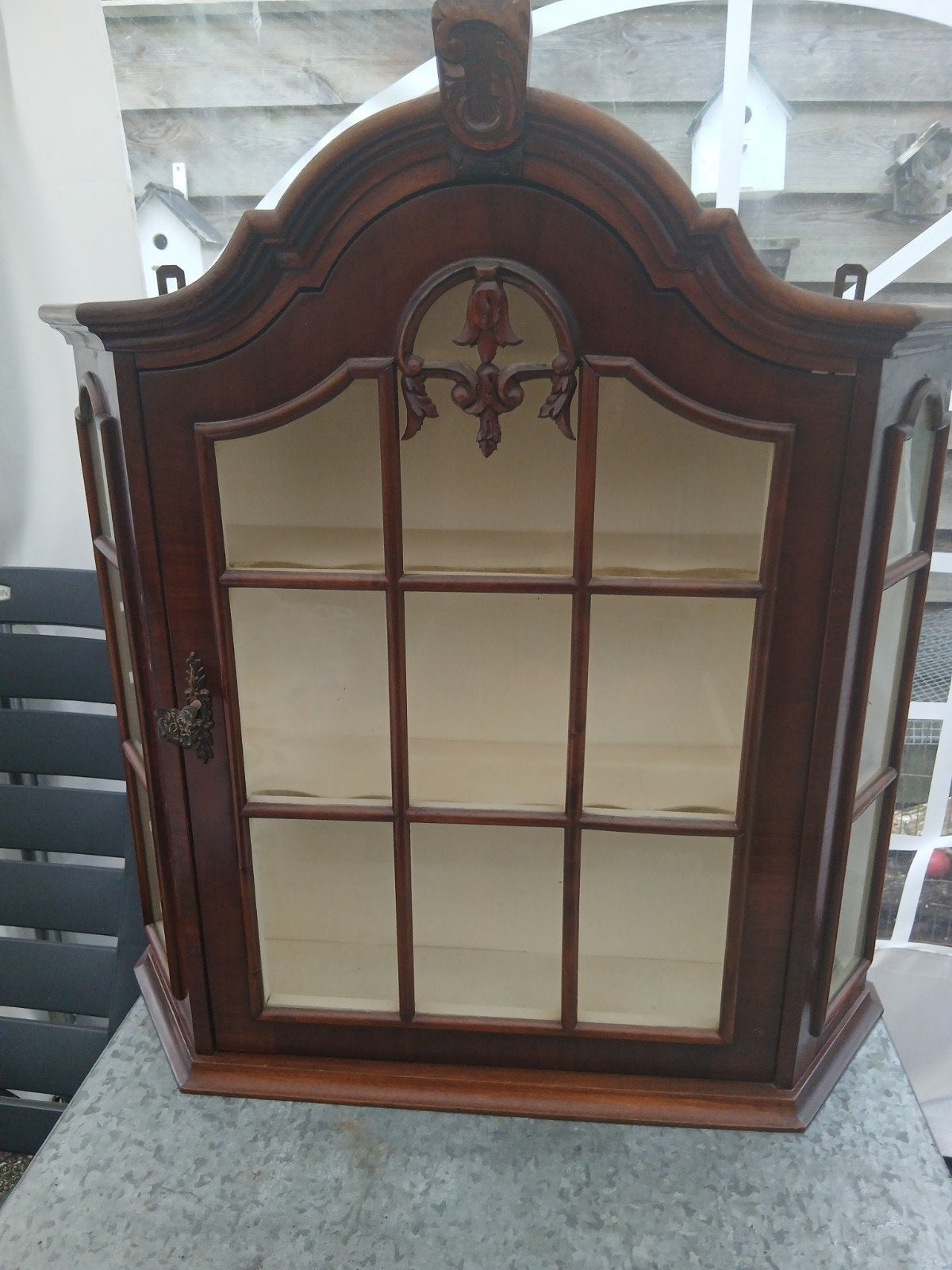 Houten wandvitrinekast, Ophalen, 25 tot 50 cm, 50 tot 100 cm, Minder dan 100 cm