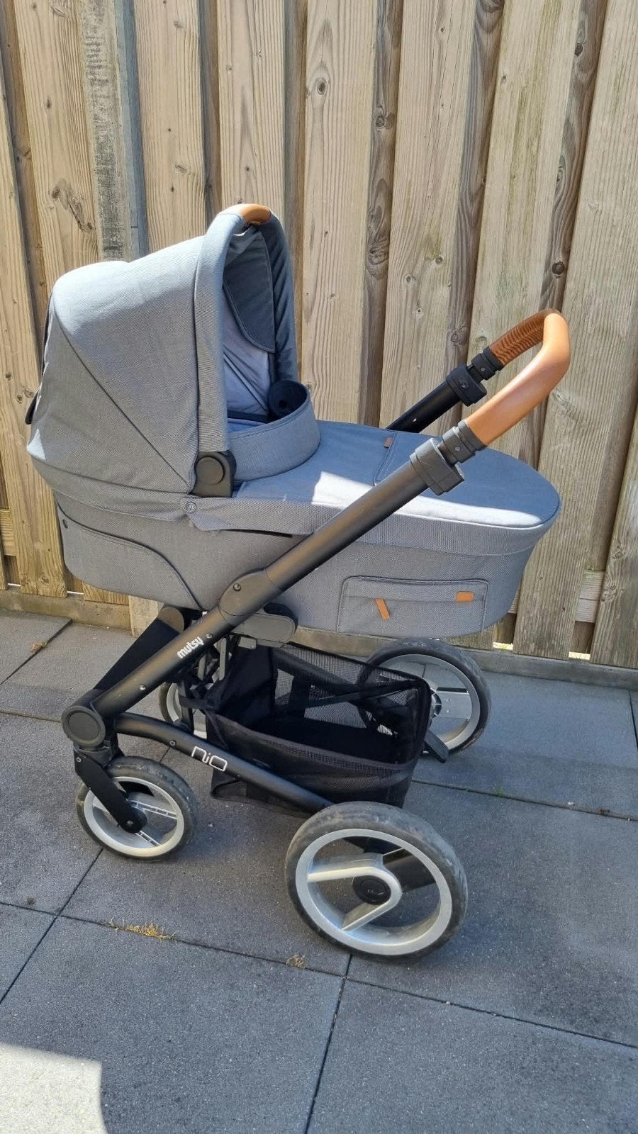 Mutsy Nio Combiwagen met Reiswieg en Accessoires, Ophalen, Met autostoeltje, Zo goed als nieuw, Combiwagen