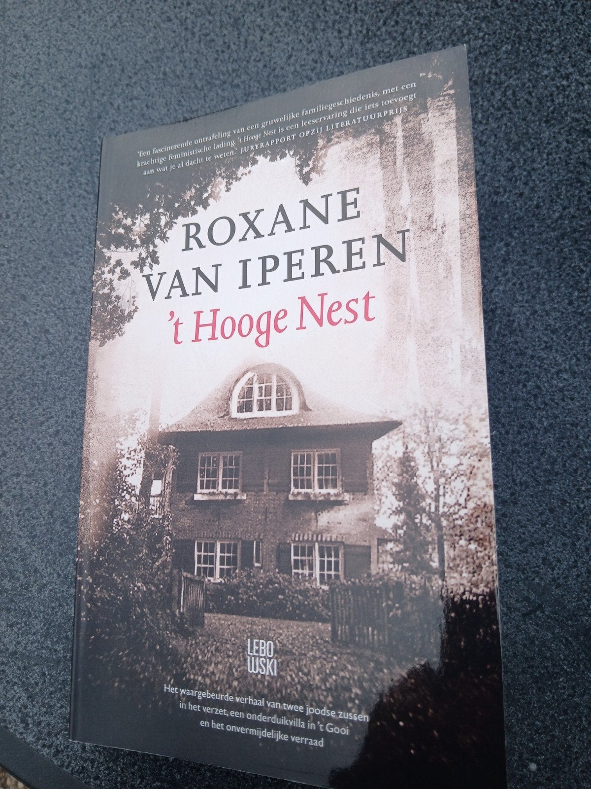 t Hooge nest, Ophalen