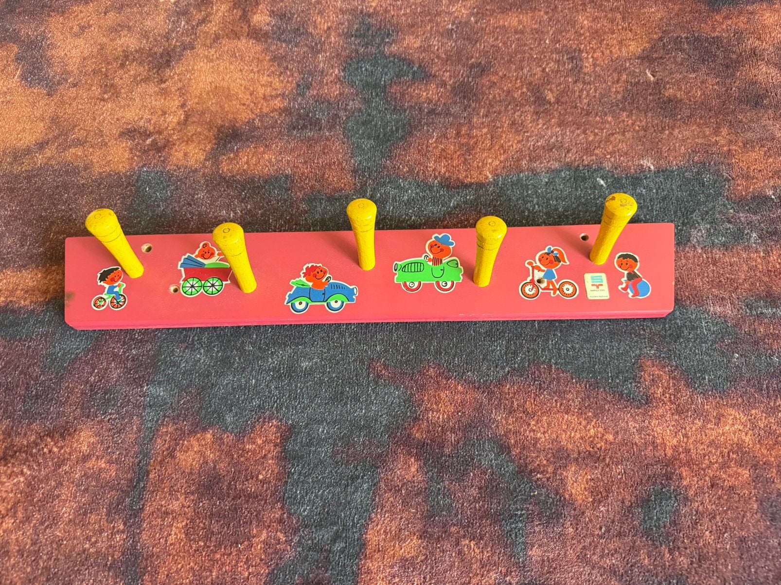 Vintage kinderkapstok jaren ’70, Wandkapstok, Gebruikt, Ophalen of Verzenden, Minder dan 100 cm