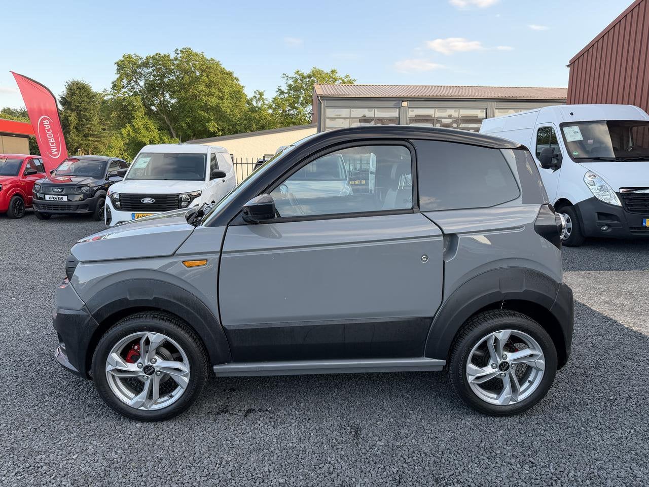 Ligier Myli EV R.EBEL 12KWH EDITION 100% ELEKTRISCH, Auto's, Euro 5, 8 pk, Gebruikt, Zwart
