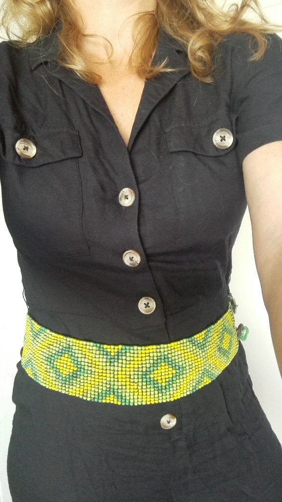 Nieuwe elastische groen/gele riem glaskralen, Kleding | Dames, Riemen en Ceinturen, Nieuw, Heupriem, Minder dan 80 cm, 5 cm of meer