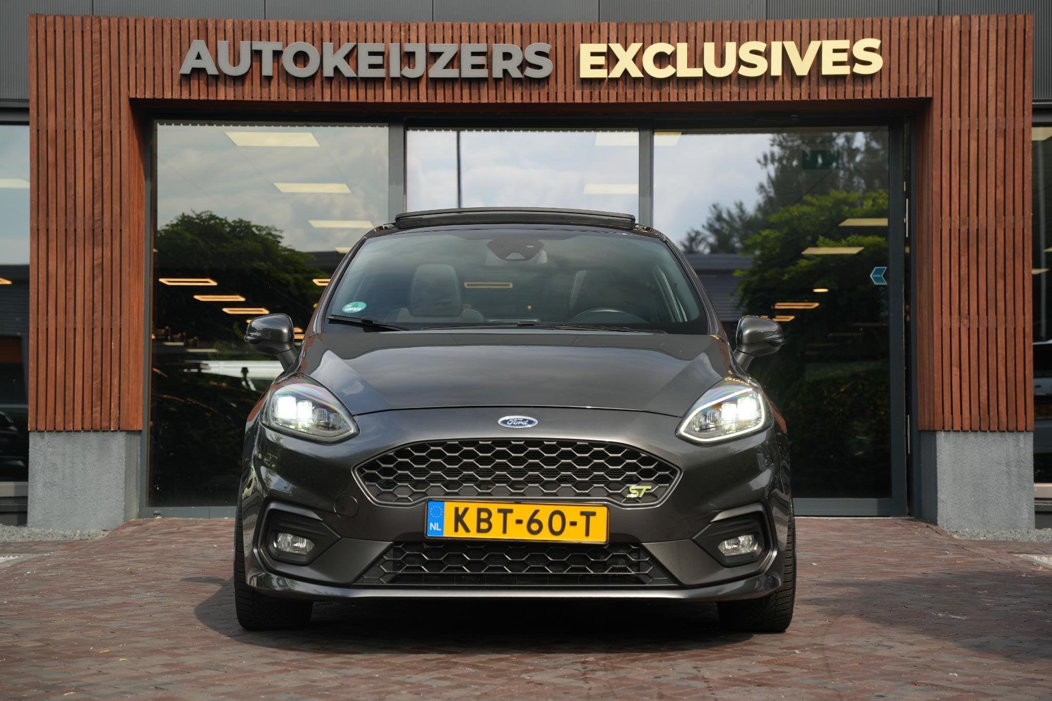 Ford Fiesta 1.5 EcoBoost ST-3 Panoramadak Cruise Recaro LED, Voorwielaandrijving, Euro 6, Leder en Stof, Handgeschakeld