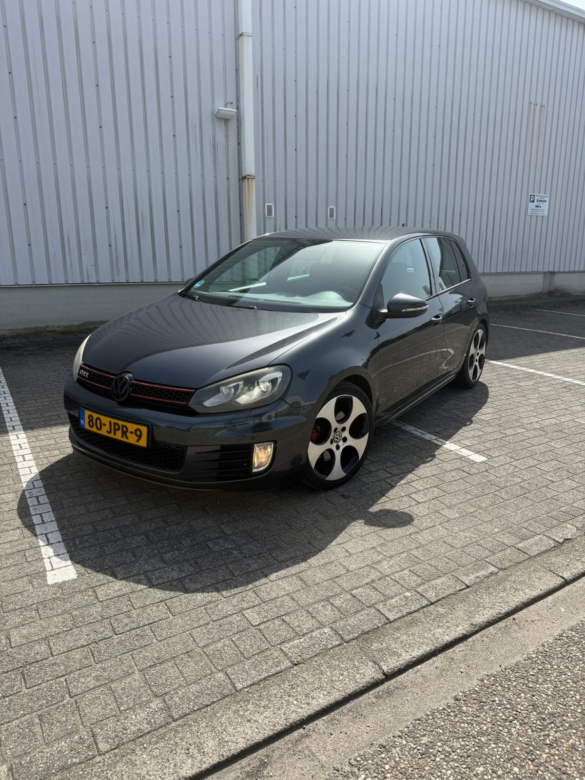 Volkswagen Golf 2.0 GTI 155KW DSG 2009 Grijs, 4 cilinders, 1314 kg, 211 pk, Zilver of Grijs