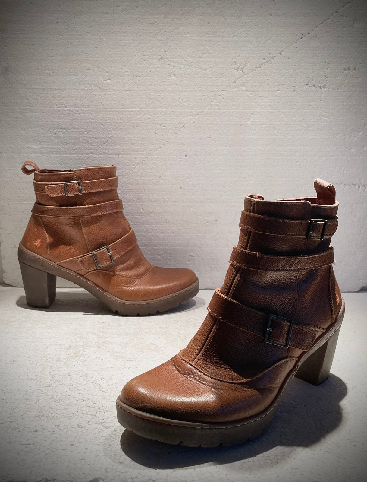 Art design comfort hoge schoenen enkel laarzen bruin 41, Kleding | Dames, Schoenen, Bruin, Ophalen of Verzenden, Zo goed als nieuw