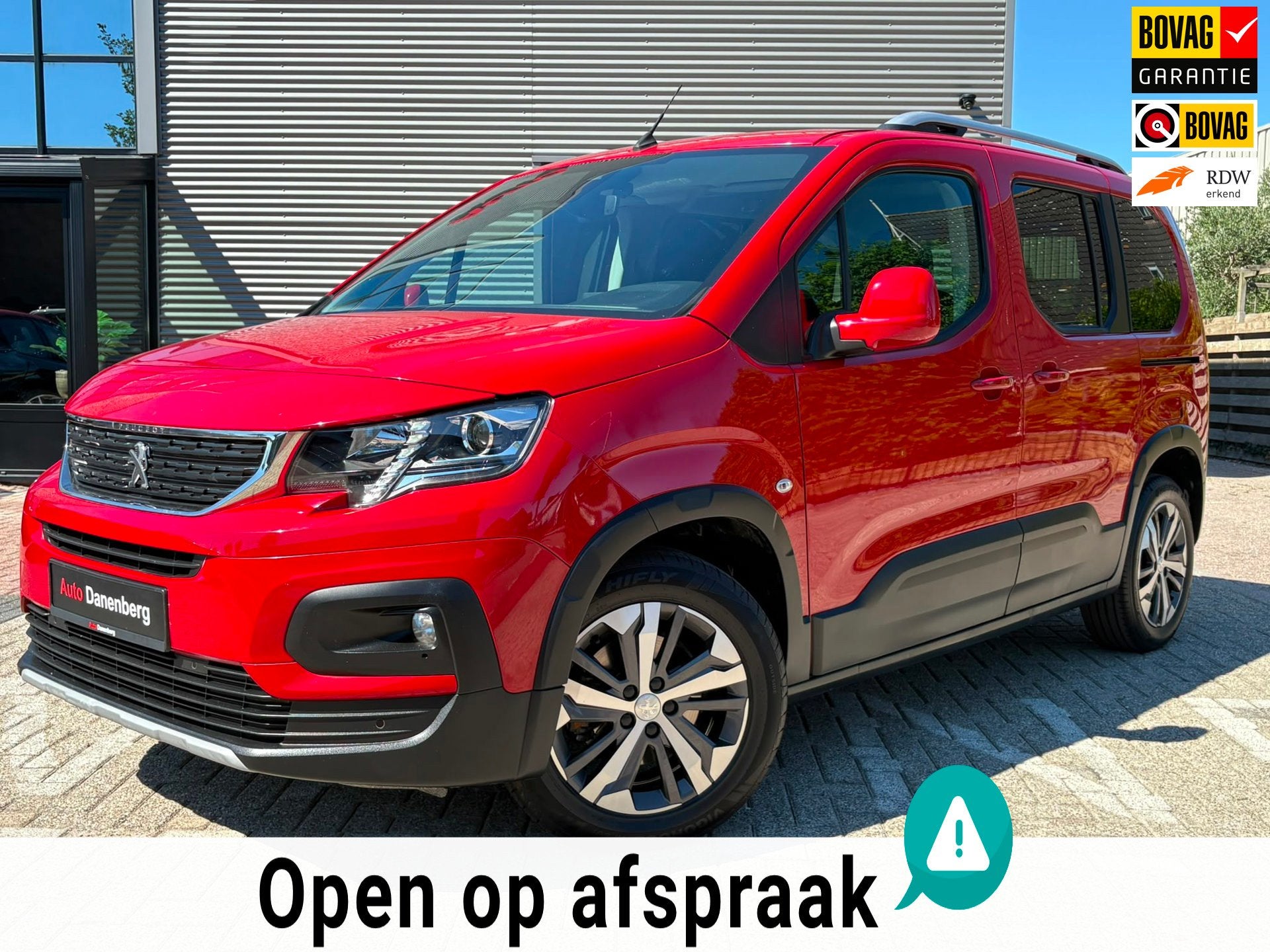 Peugeot Rifter 1.2 Puretech Allure NIEUW-STAAT! GARANTIE, Auto's, Voorwielaandrijving, Dealer onderhouden, Adaptive Cruise Control