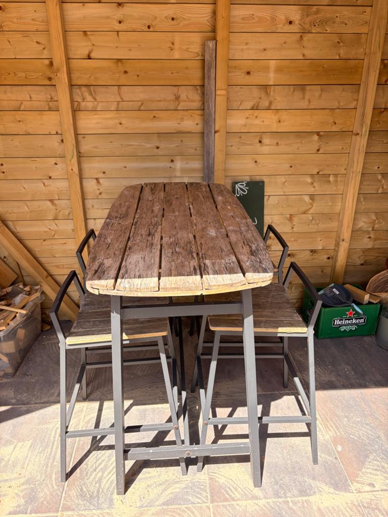 Teakhouten barset met tafel en 4 barstoelen, Ophalen, Gebruikt