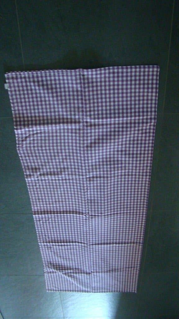 Nieuw tafelkleed paars/wit, Huis en Inrichting, 130 cm, Nieuw, Ophalen of Verzenden, 170 cm