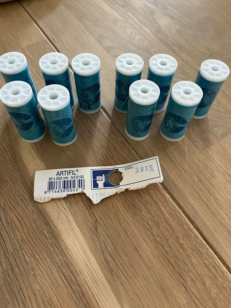 Artifil Naaigaren Turquoise - Nieuw in seal!, Ophalen of Verzenden, Nieuw, Garen of Naald(en)