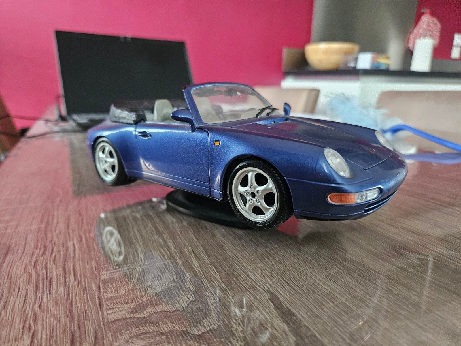 Porsche 911 Carrera 1:18, Hobby en Vrije tijd, Modelauto's | 1:18, Ophalen of Verzenden, Bburago