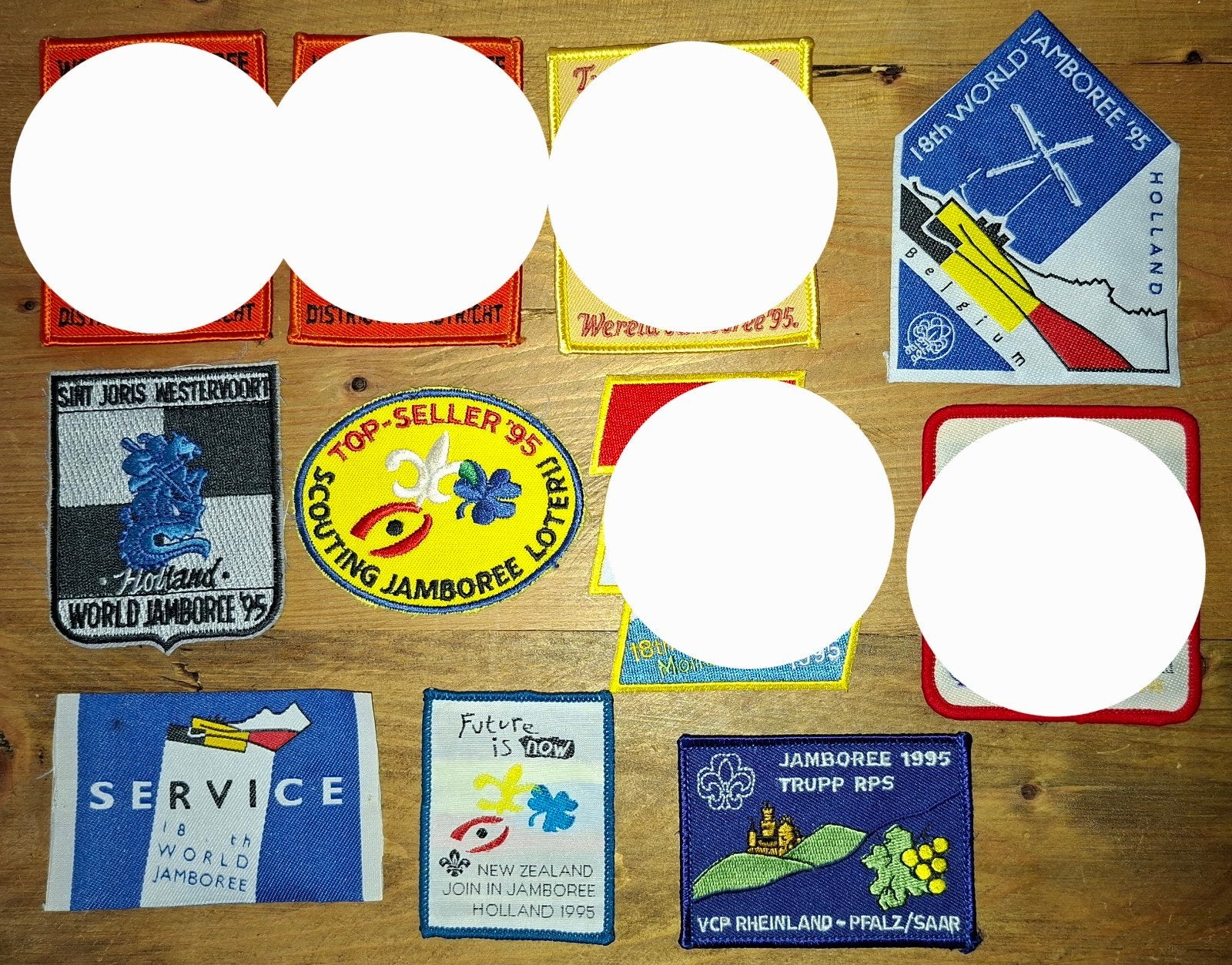 Wereld Jamboree 95 insignes €5,=  ps.
Scout, Verzamelen, Ophalen of Verzenden, Zo goed als nieuw, Embleem, Speld of Insigne