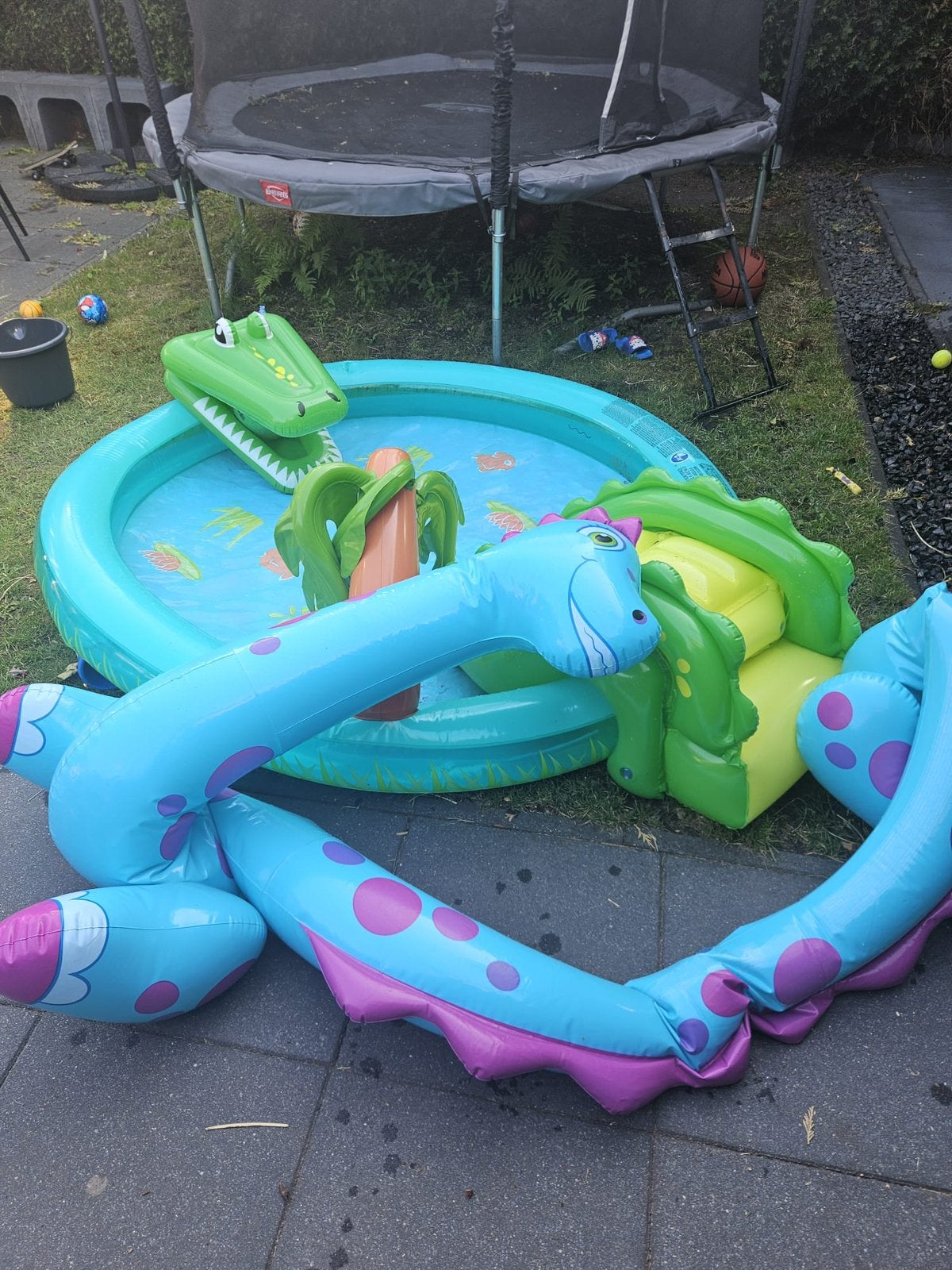 Zwembad dino glijbaan, Ophalen of Verzenden, Zo goed als nieuw