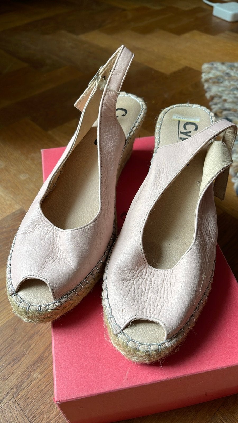 Cypres zomerschoentje nieuw leer met sleehak mt 40, Nieuw, Roze, Sandalen of Muiltjes, Ophalen of Verzenden