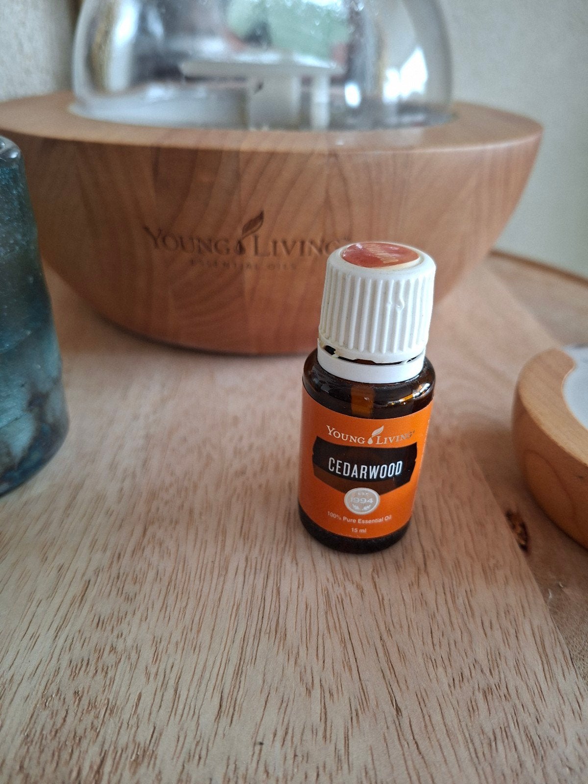 Young Living Cedarwood 15ml, Ophalen of Verzenden, Zo goed als nieuw, Aroma