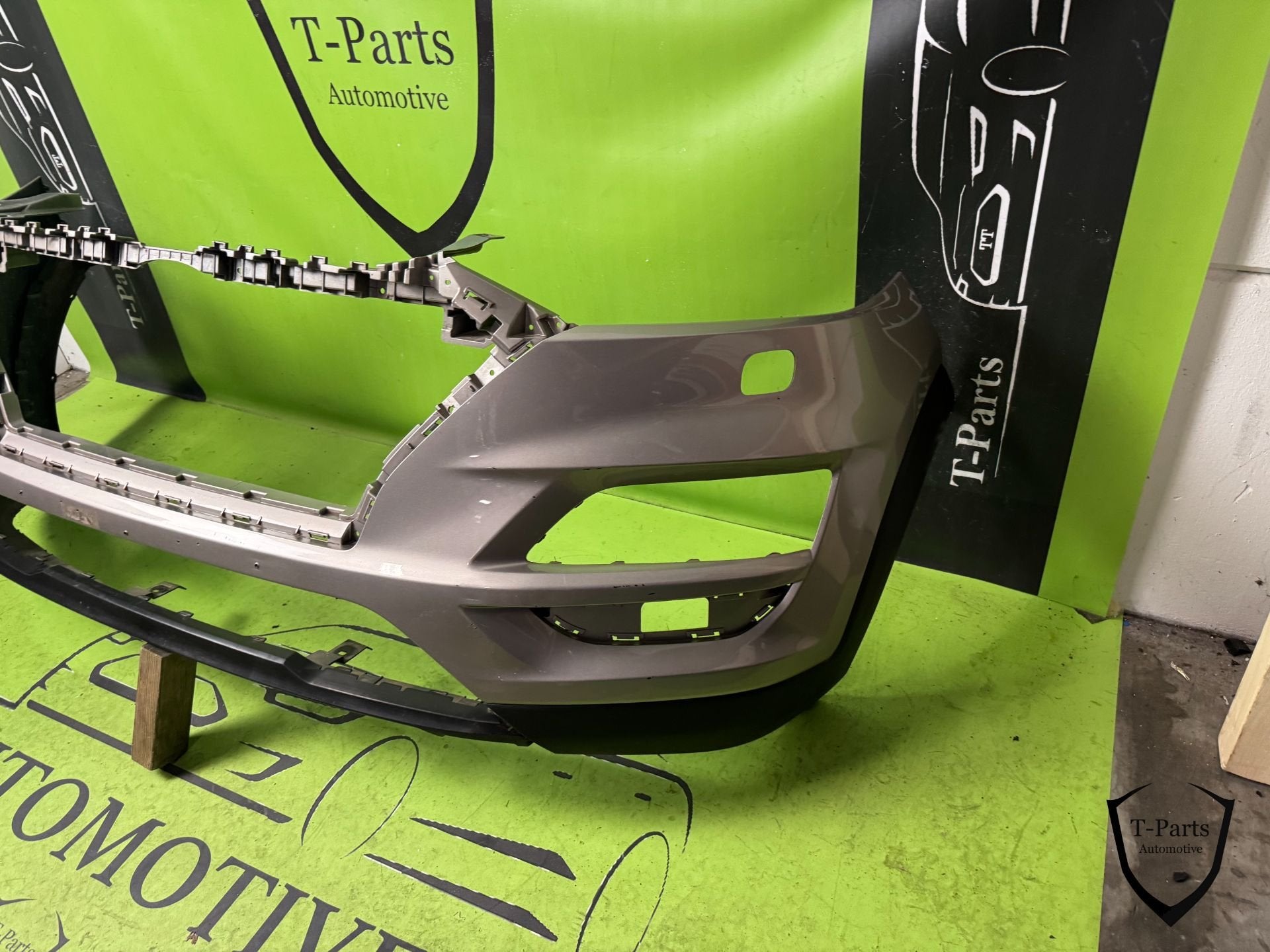 Hyundai tucson voorbumper bumper, Auto-onderdelen, Heolleung-ro 12
06797  Seoul, Nieuw, Ophalen of Verzenden, Info@hyundai.com