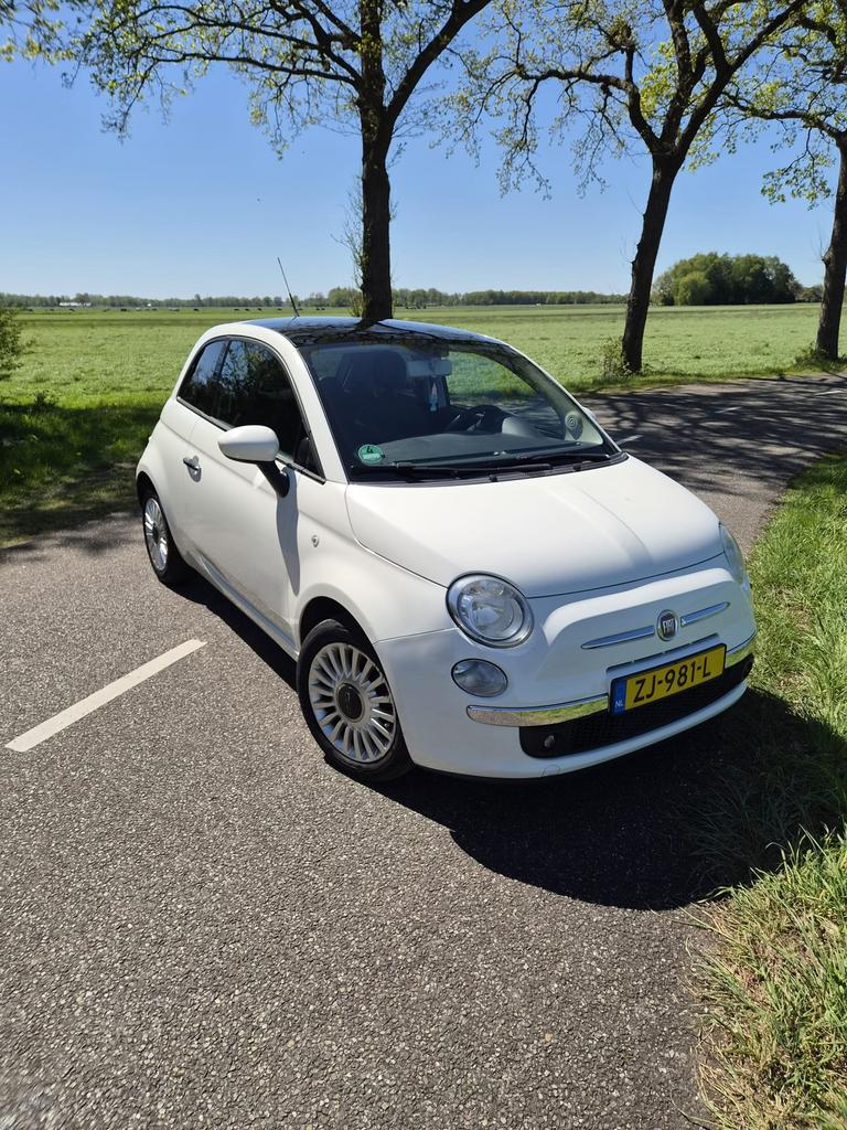 Fiat 500 wit | 2012 | Panorama dak | Airconditioning, Auto's, Voorwielaandrijving, 840 kg, Wit, Leder