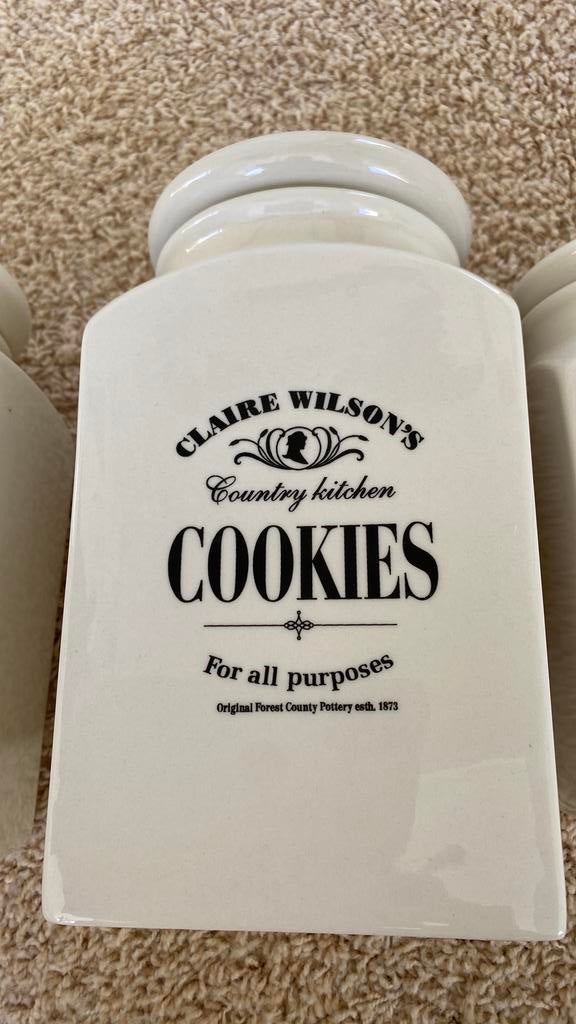 Voorraad potten van Claire Wilsons, Huis en Inrichting, Keuken | Potten en Pannen, Ophalen, Zo goed als nieuw, Overige materialen