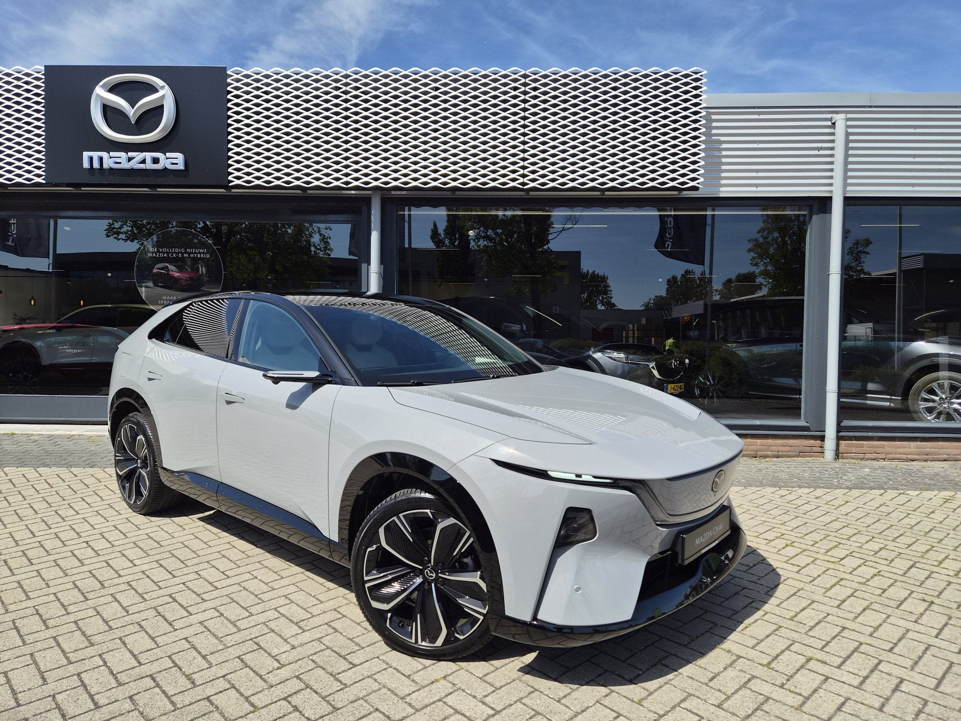 Mazda CX-6e Takumi Plus 78 kWh NAVI | RONDOMZICHT CAMERA | 2, Auto's, Mazda, Automaat, Achterwielaandrijving, 6e, Leder