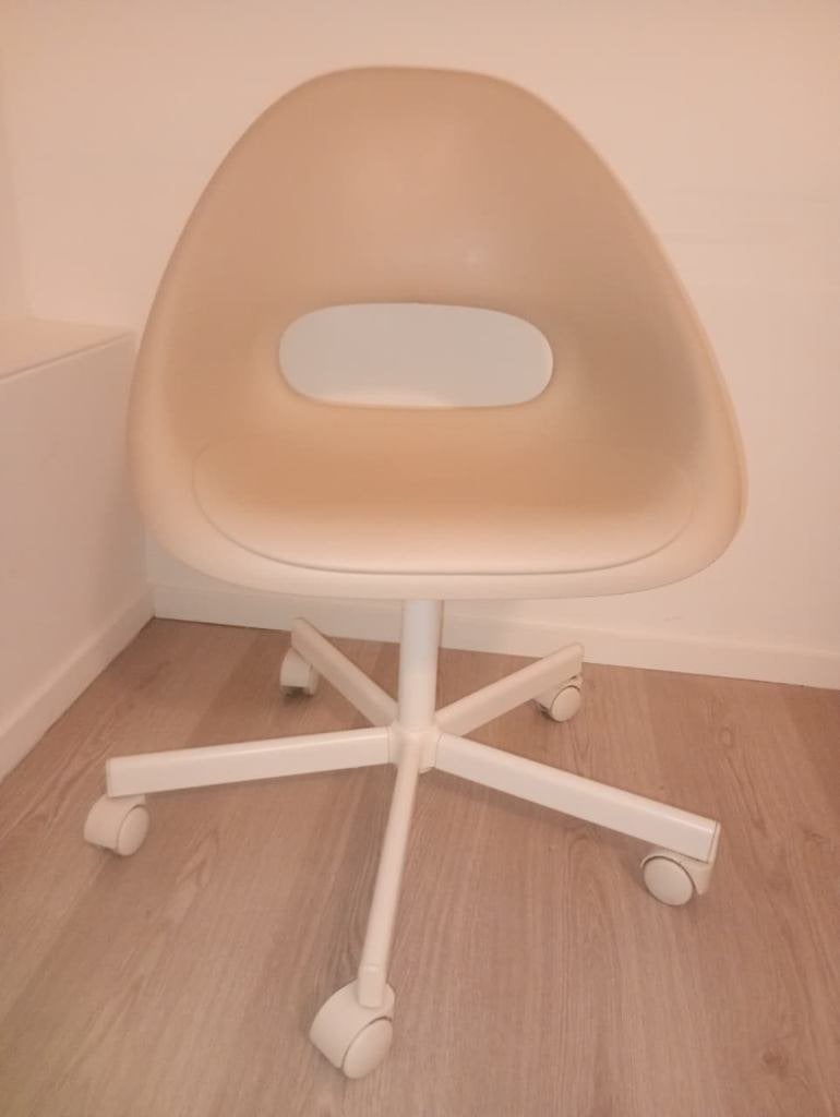 Kunststof bureaustoel met wielen - Zo goed als nieuw, Kunststof, Overige kleuren, Moderno _ beige, Ophalen of Verzenden