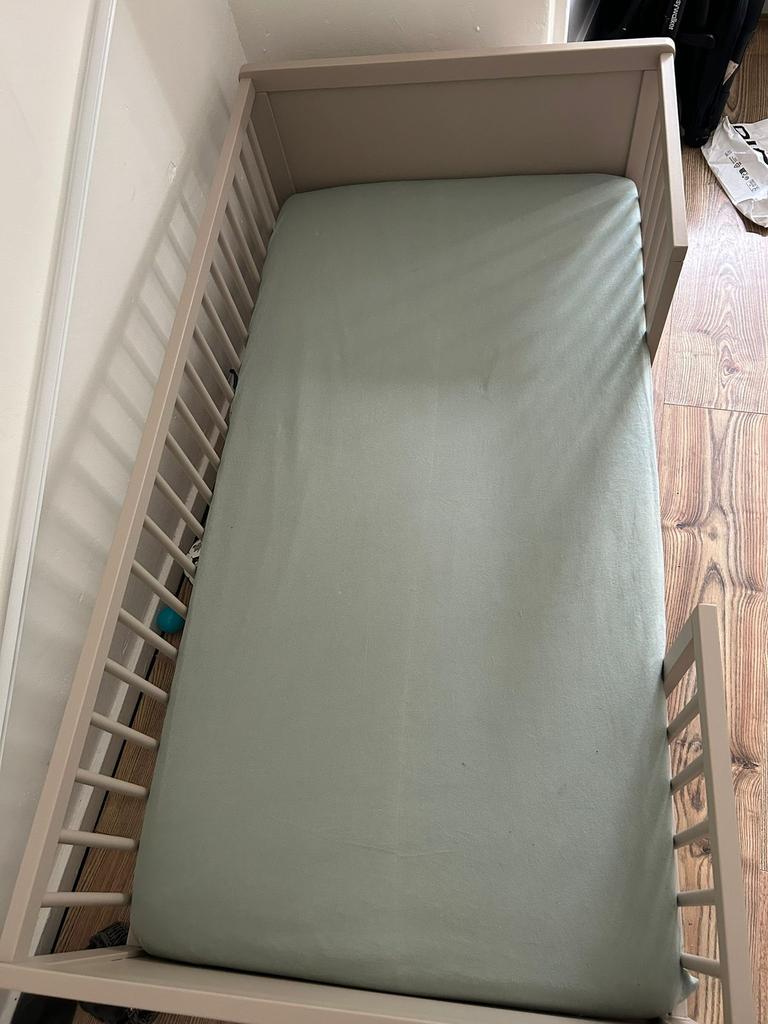 Juniorbed, Kinderen en Baby's, Kinderkamer | Bedden, Ophalen, 70 tot 85 cm, 140 tot 160 cm, Zo goed als nieuw