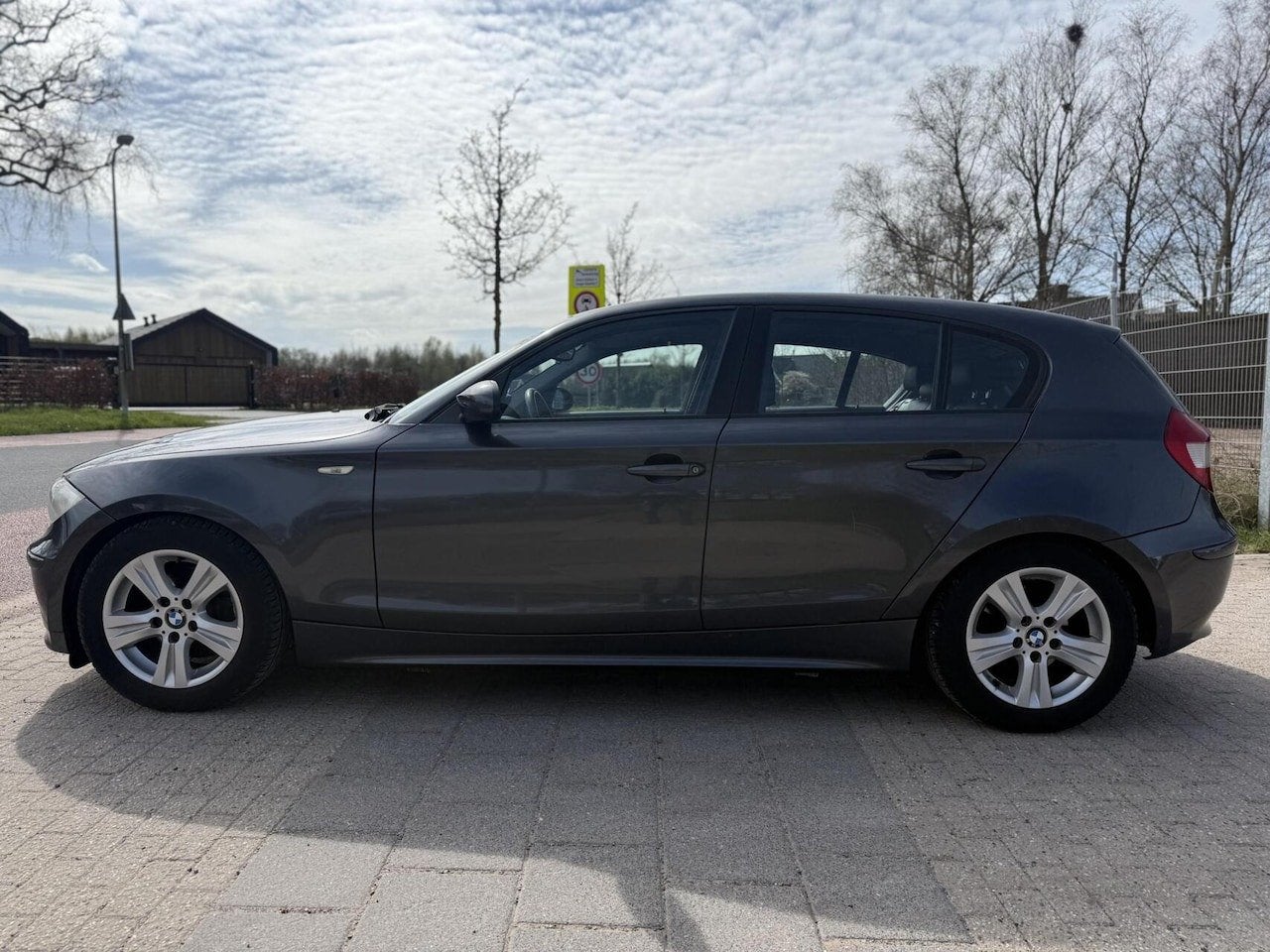 BMW 1-serie 120i High Executive Airco Cruise Leder PDC, 1-Serie, Achterwielaandrijving, 4 cilinders, 150 pk