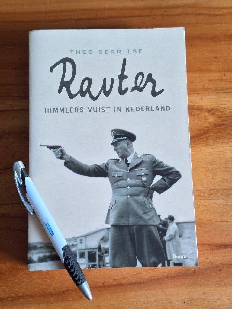 Rauter: Himmlers vuist in Nederland - Theo Gerritse, Ophalen of Verzenden, Tweede Wereldoorlog, Gelezen, Overige onderwerpen