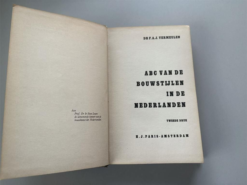 ABC van de bouwstijlen in de Nederlanden. 1965., Boeken, Ophalen of Verzenden, Gelezen, Architecten