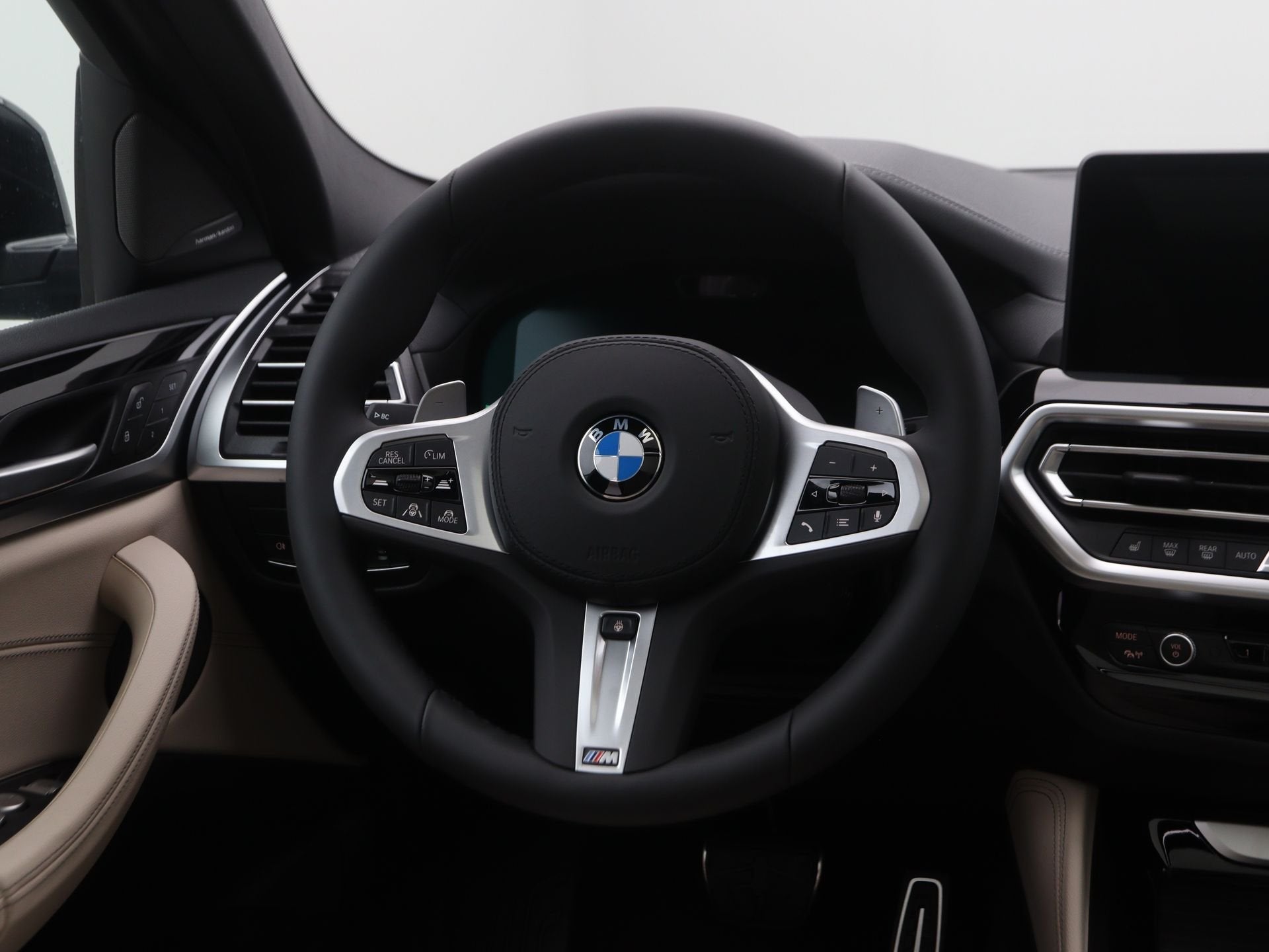 BMW X4 xDrive30i M Sport (bj 2026, automaat), Auto's, 1998 cc, Zwart, 4 cilinders, Blauw
