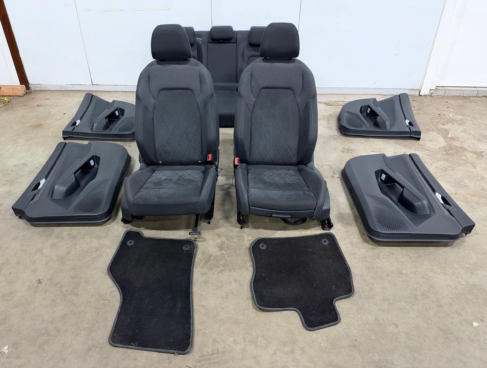 Volkswagen golf 8 ergoactive interieur, Auto-onderdelen, Ophalen of Verzenden, Nieuw, Volkswagen