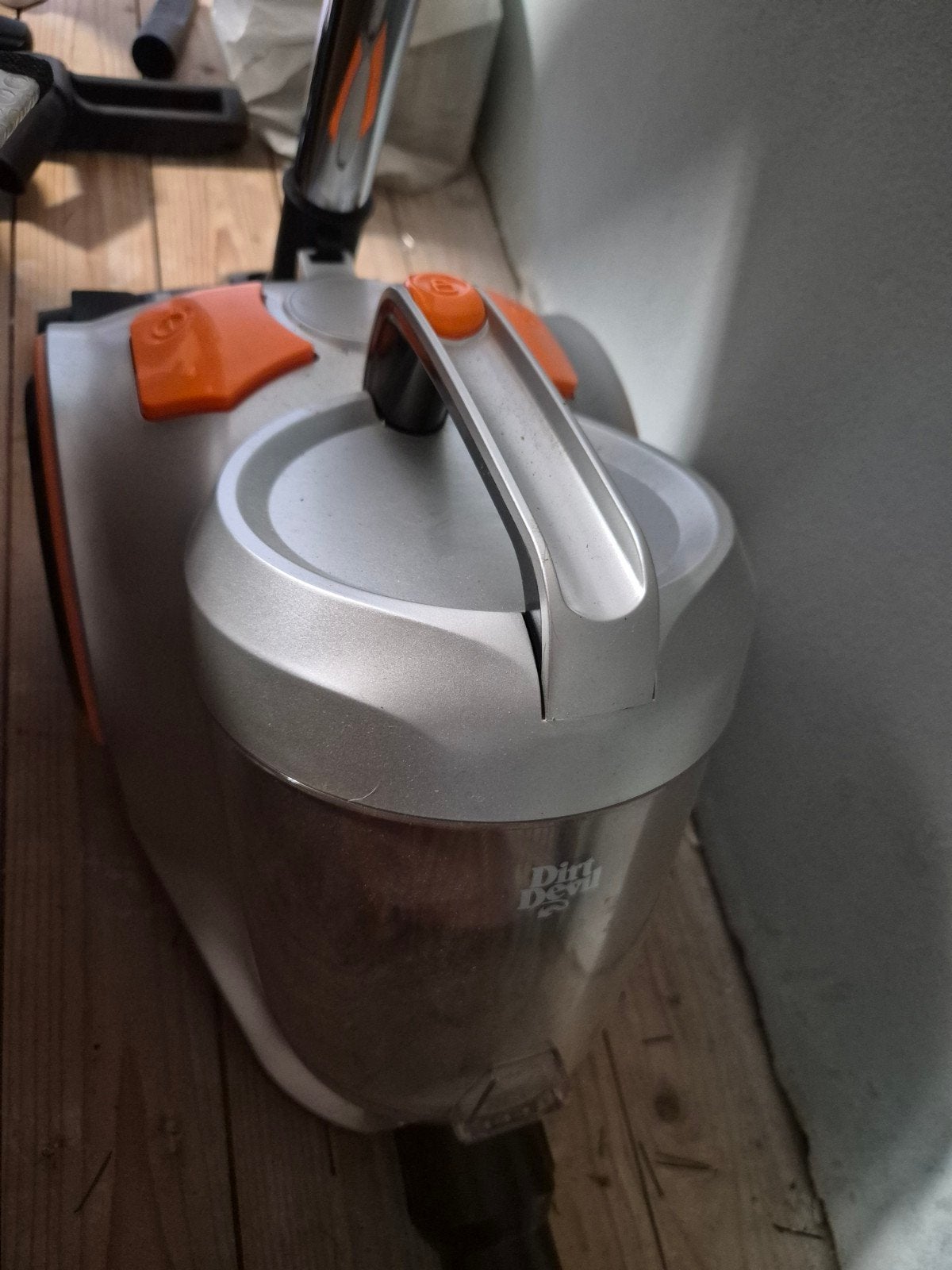 Dirt Devil stofzuiger met accessoires, Witgoed en Apparatuur, Ophalen, Gebruikt, Sledestofzuiger, Reservoir