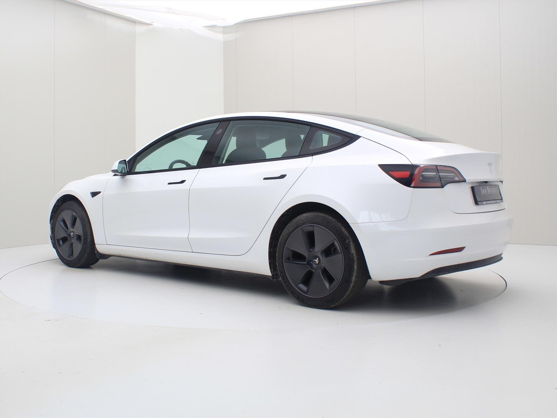 Foto 3 van Tesla Model 3 Standard RWD Plus 96.4% SoH UPGRADE [ ENHANCED