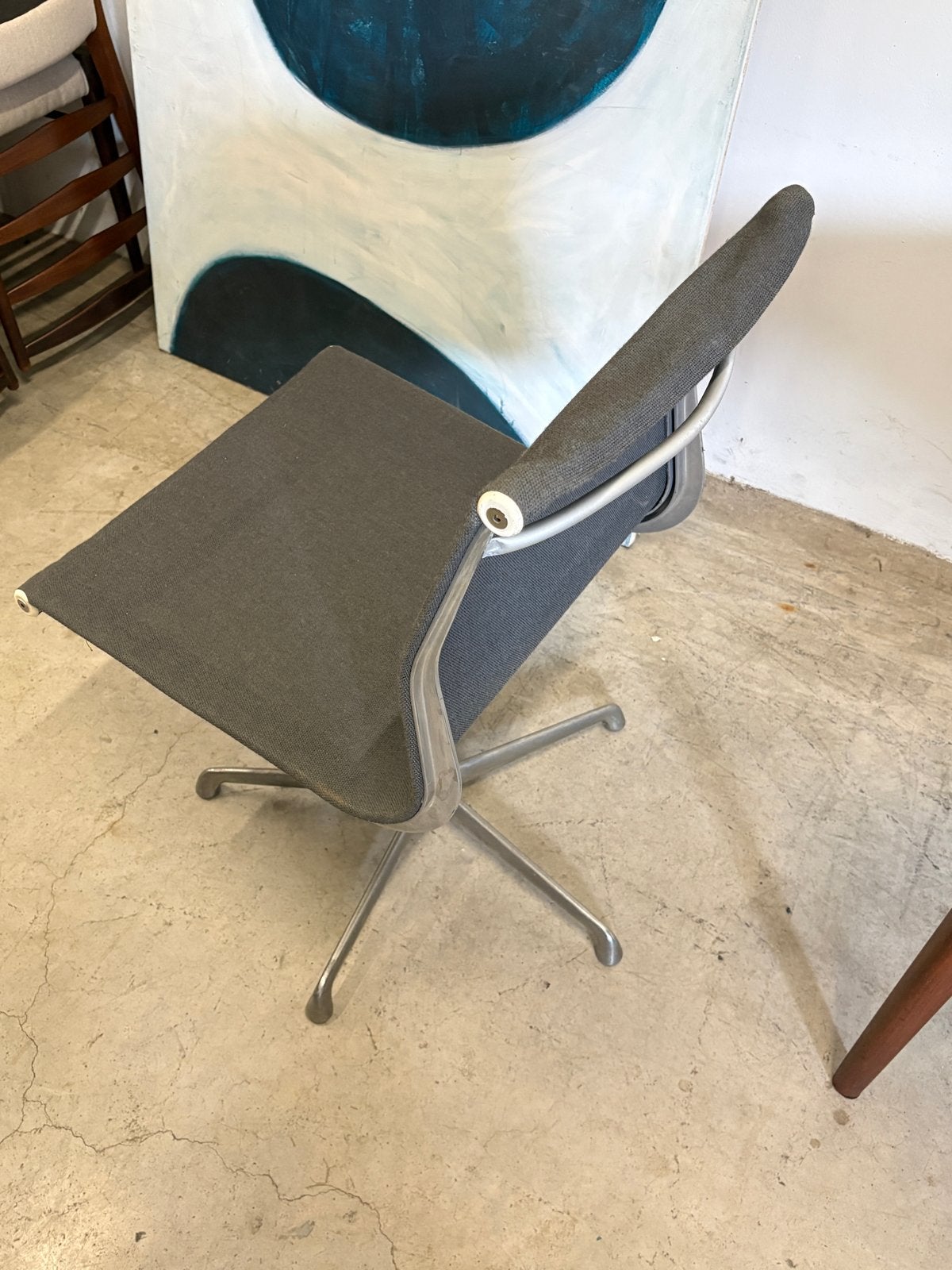 Netweave Eames bureaustoel voor onderdelen, Ophalen of Verzenden, Gebruikt, Grijs, Bureaustoel