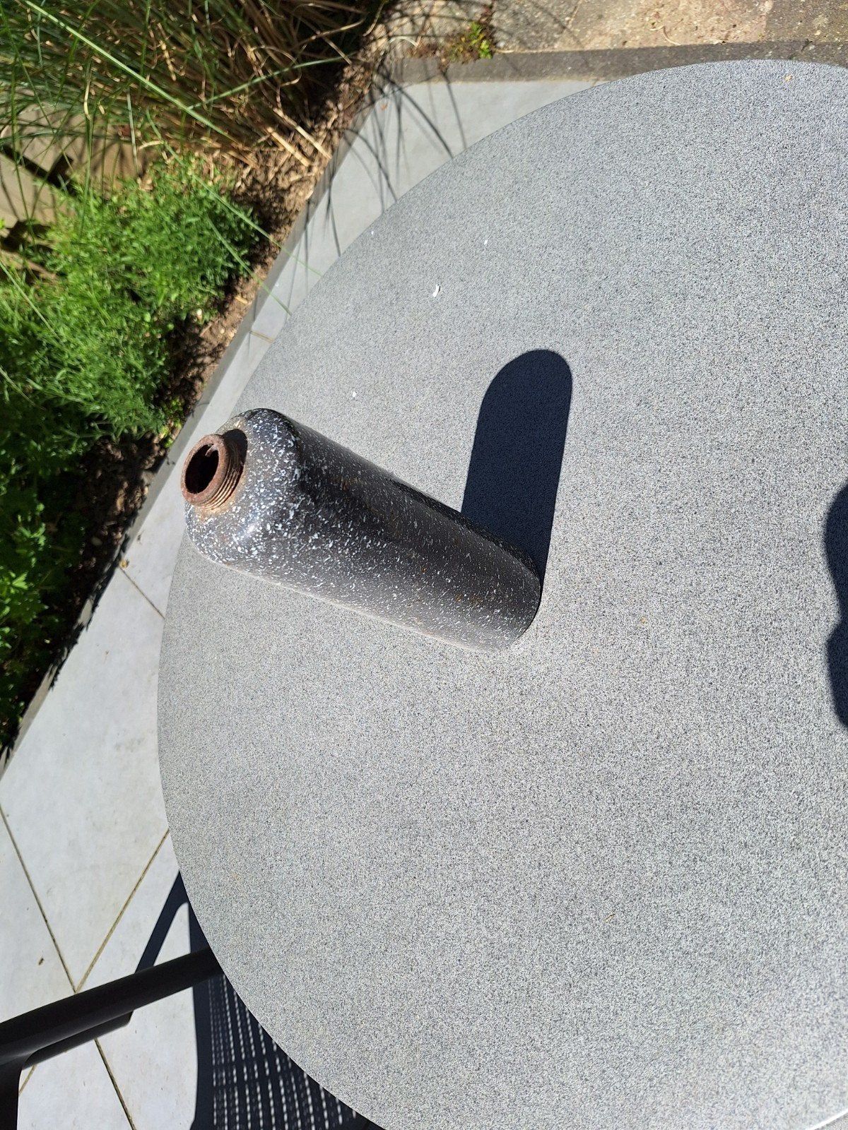 Oude metalen fles met schroefdop, Ophalen of Verzenden