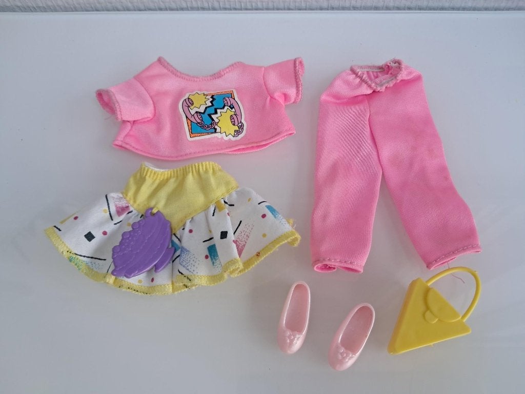 kledingset van de Mattel Barbie Cool Tops Skipper