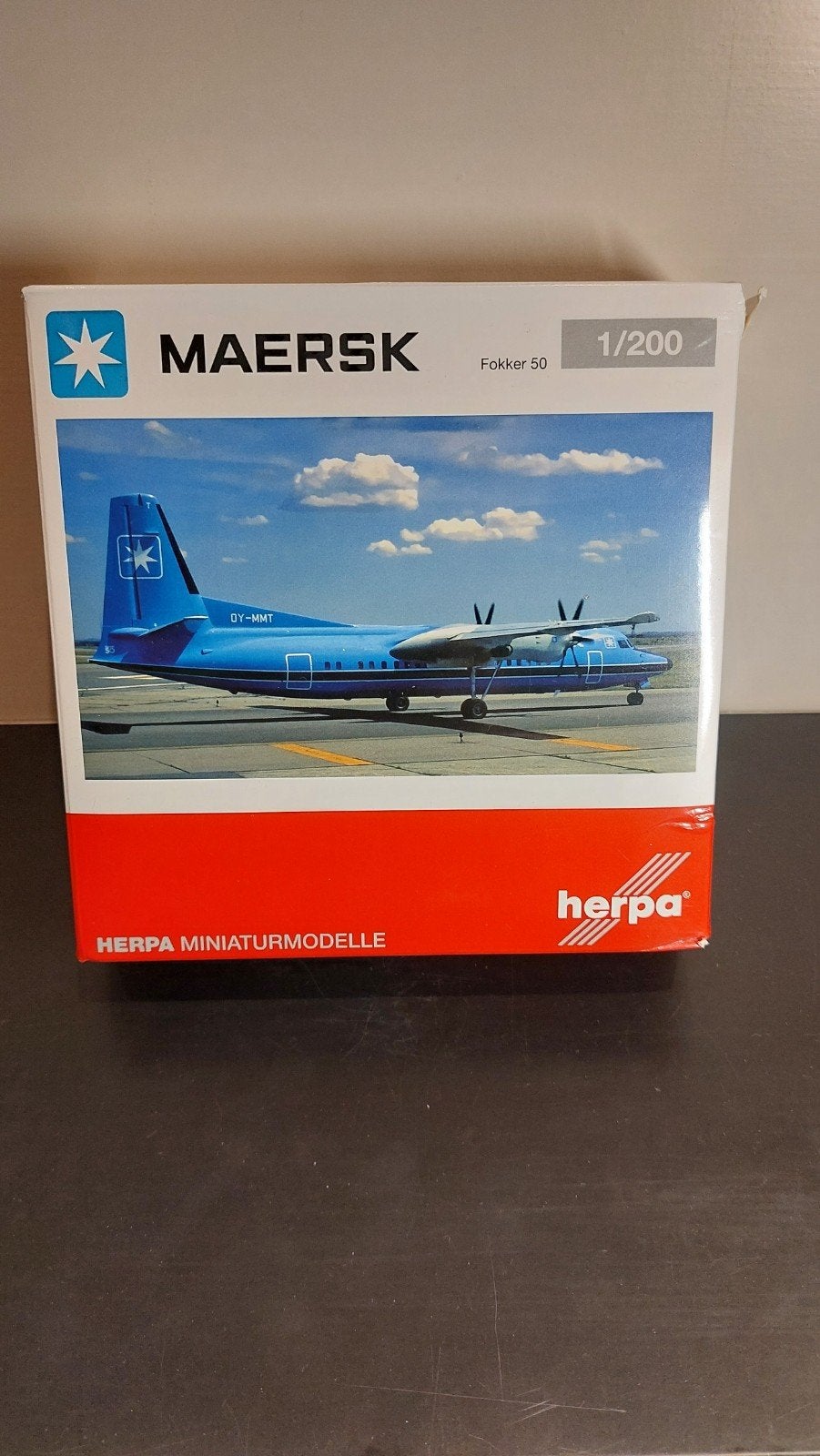 Herpa maersk fokker 50., Verzamelen, Luchtvaart en Vliegtuigspotten, Ophalen of Verzenden, Nieuw, Schaalmodel