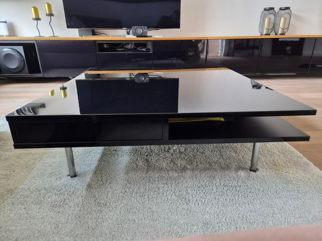 Ikea TOFTERYD salontafel, 95x95 cm, hoogglans zwart, Huis en Inrichting, Tafels | Salontafels, Ophalen of Verzenden