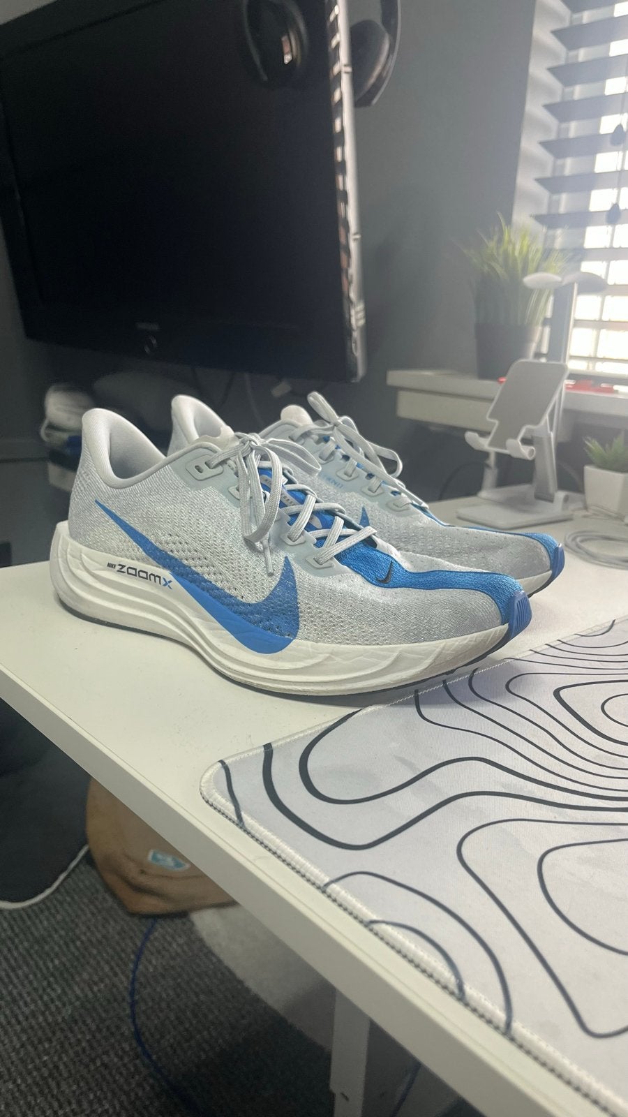 Nike Pegasus Plus Sportschoenen - Maat 43, Gebruikt, Ophalen of Verzenden, Overige sporten, Hardloopschoenen