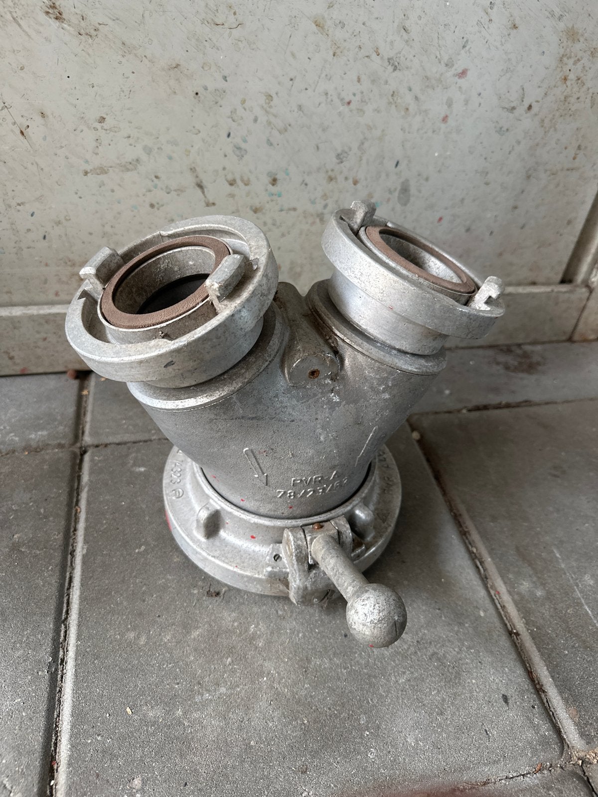 Broekstuk 81mm 133mm, Doe-het-zelf en Verbouw, Ophalen, Gebruikt