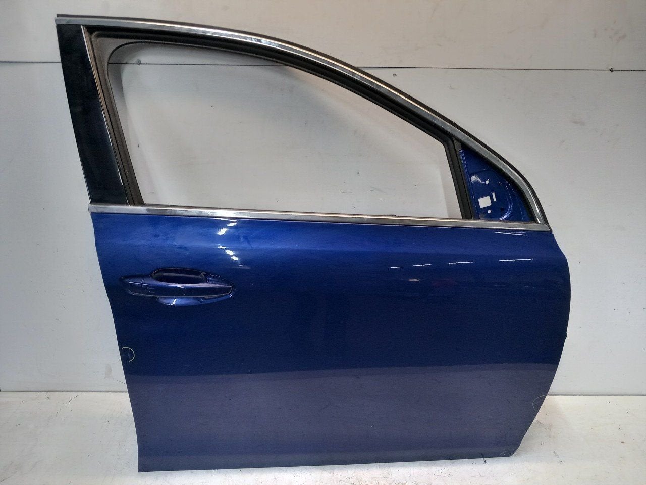 Portier rechts voor Peugeot 308, Auto-onderdelen, Onderdelen@venauto.nl, Van der Ven Autorecycling B.V., Gebruikt, Ettenseweg 76, 4706 PB Roosendaal, The Netherlands