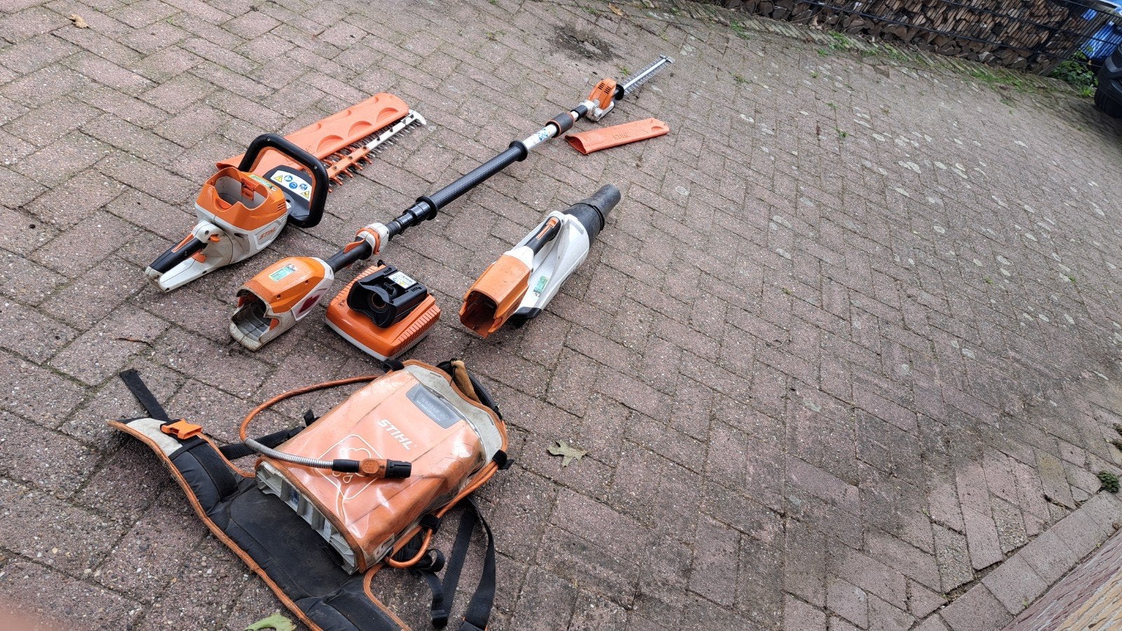 Stihl HSA 100 en HLA 86 en BGA 85 accuset met accu en lader, Ophalen, Stihl, Divers, ????