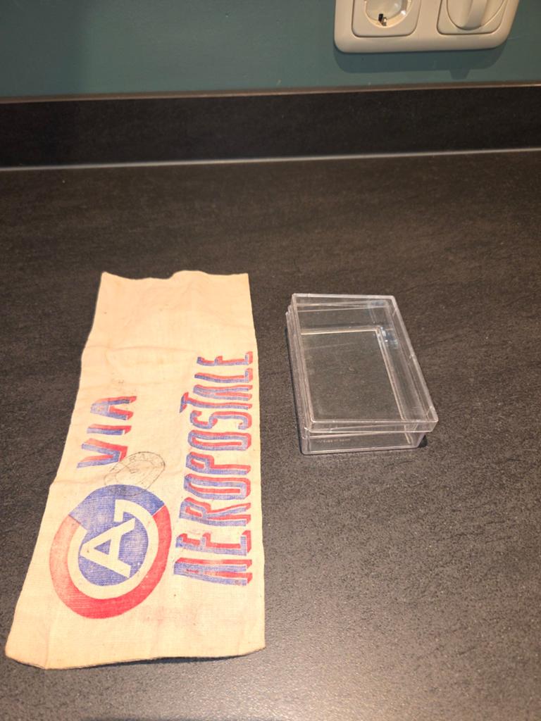 Vintage 'Via Aeropostale' en 'Cafe do Brasil' zakje stempels, Ophalen of Verzenden, Gebruikt