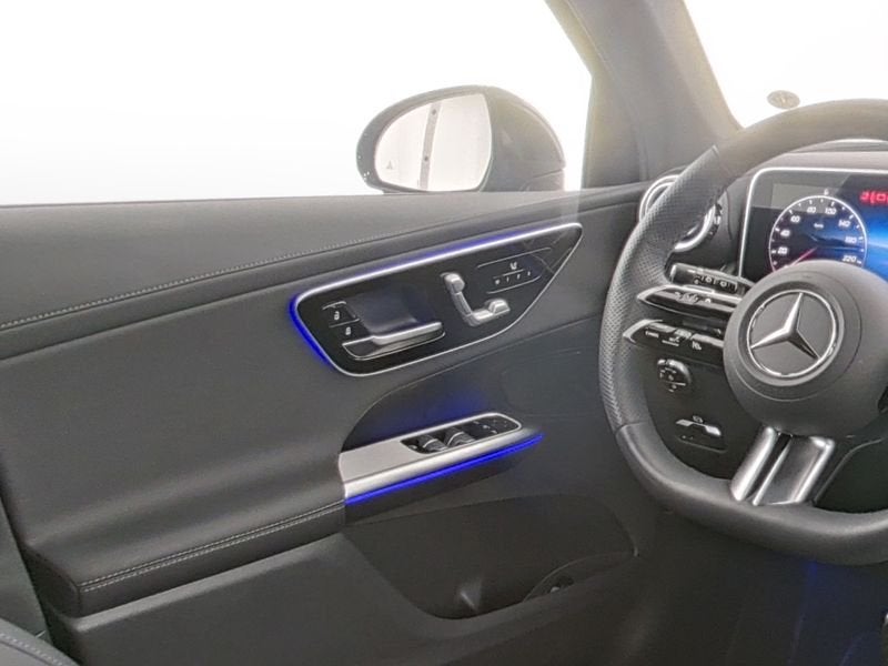 Mercedes-Benz GLC 300 e 4MATIC AMG Plug-In Hybride Airmatic, Auto's, Automaat, 12 maanden, Verwarmde buitenspiegels, Zwart
